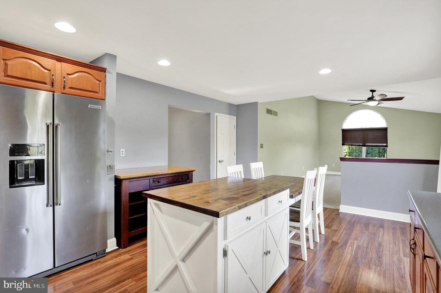 8 Power Dr Property Photo 16