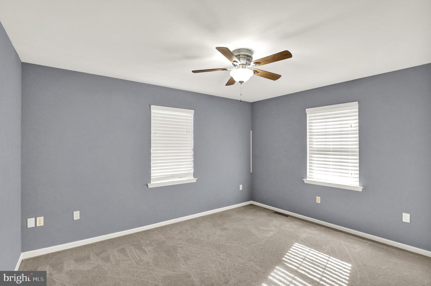 8 Power Dr Property Photo 28