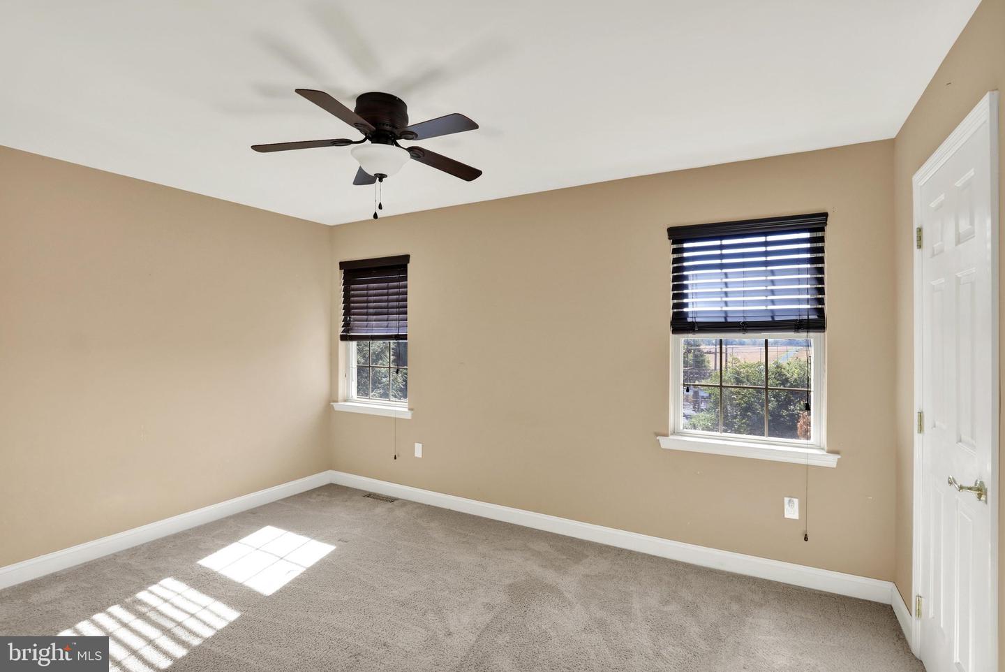 8 Power Dr Property Photo 29
