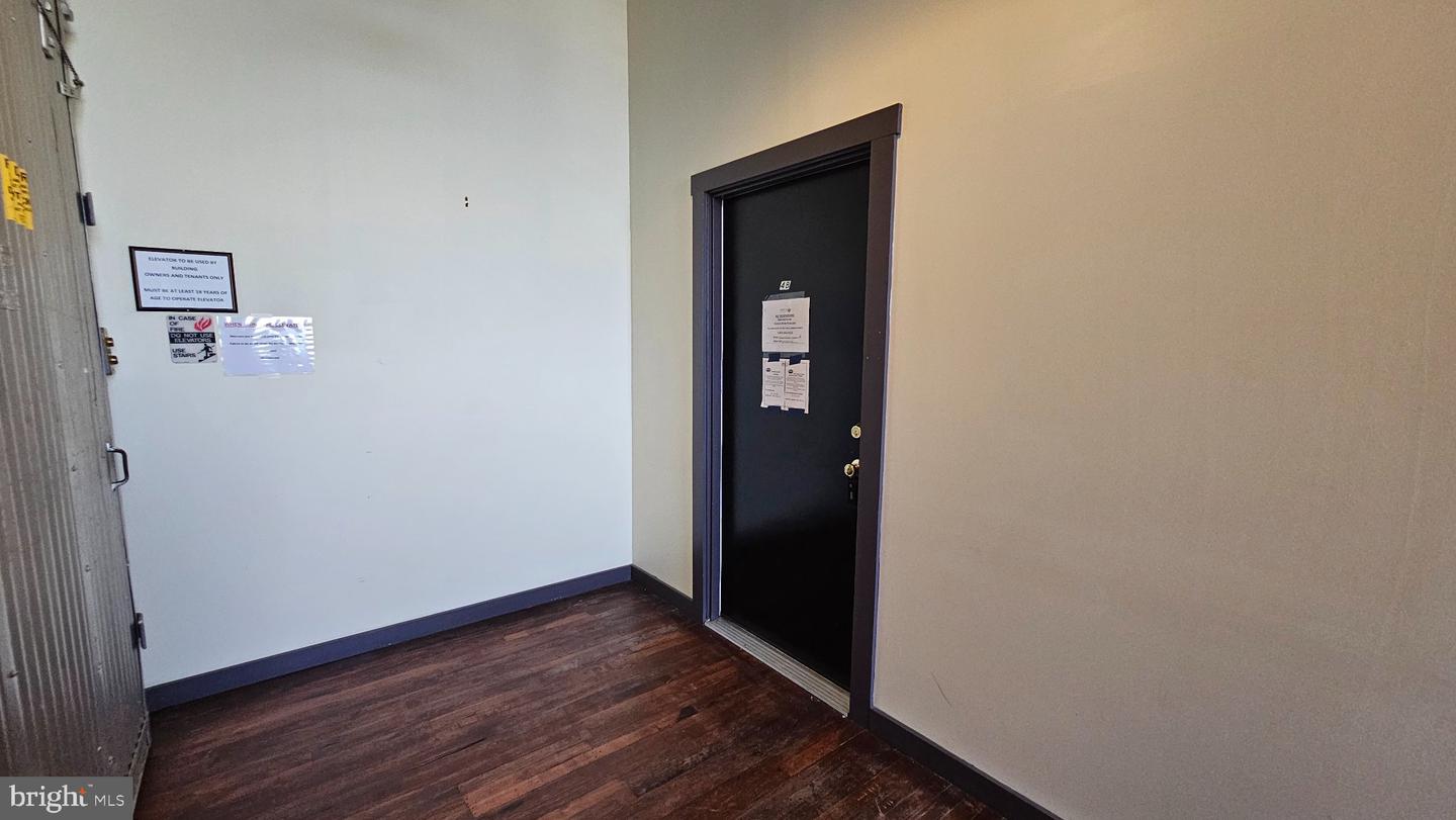 31 S Sterley St #401 Property Photo 3