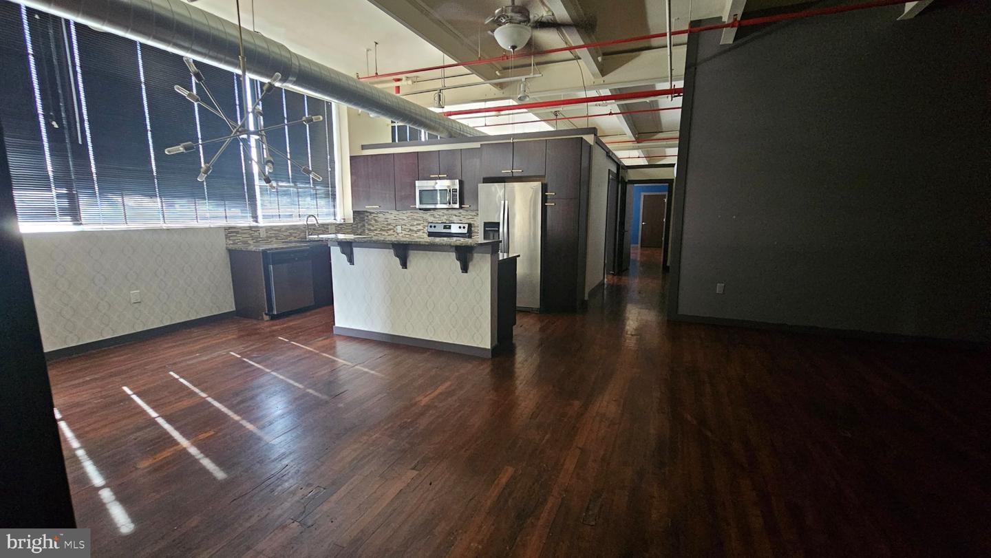 31 S Sterley St #401 Property Photo 10