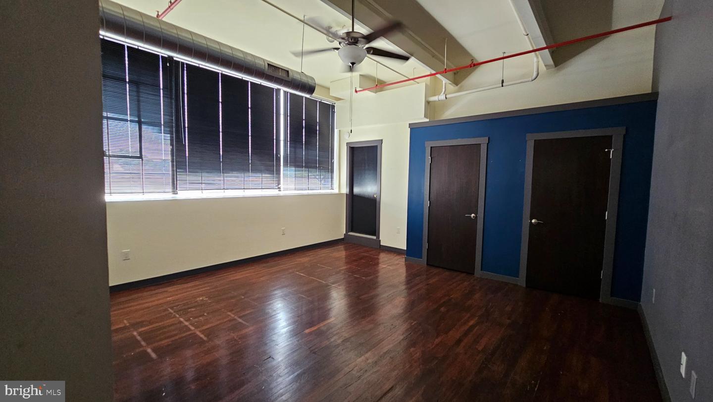 31 S Sterley St #401 Property Photo 16