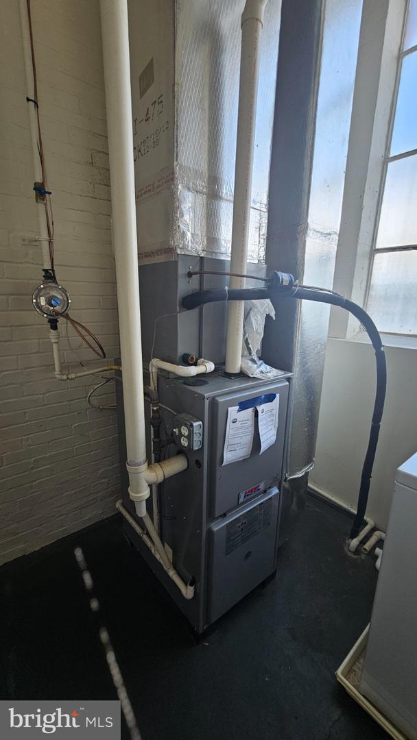 31 S Sterley St #401 Property Photo 19