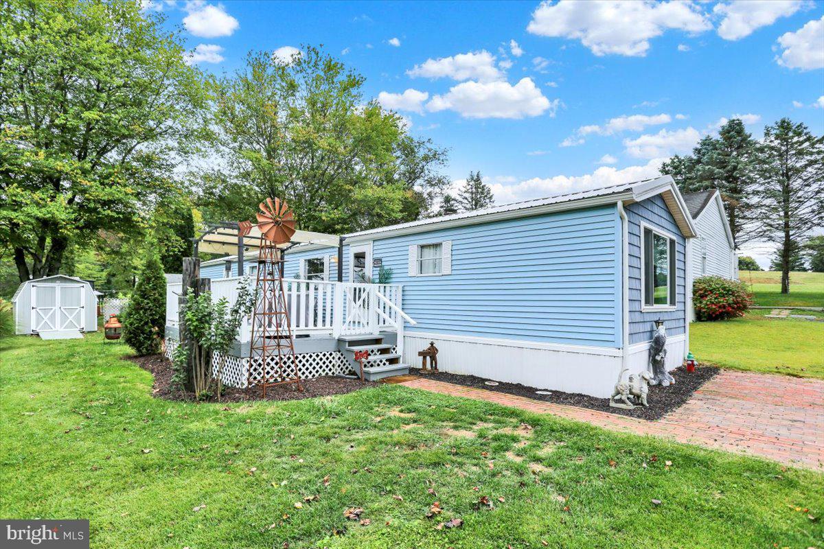 209 MEMORY LN Property Photo 1