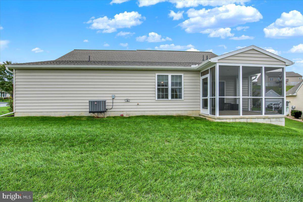 299 Sweet Birch Ln Property Photo 2