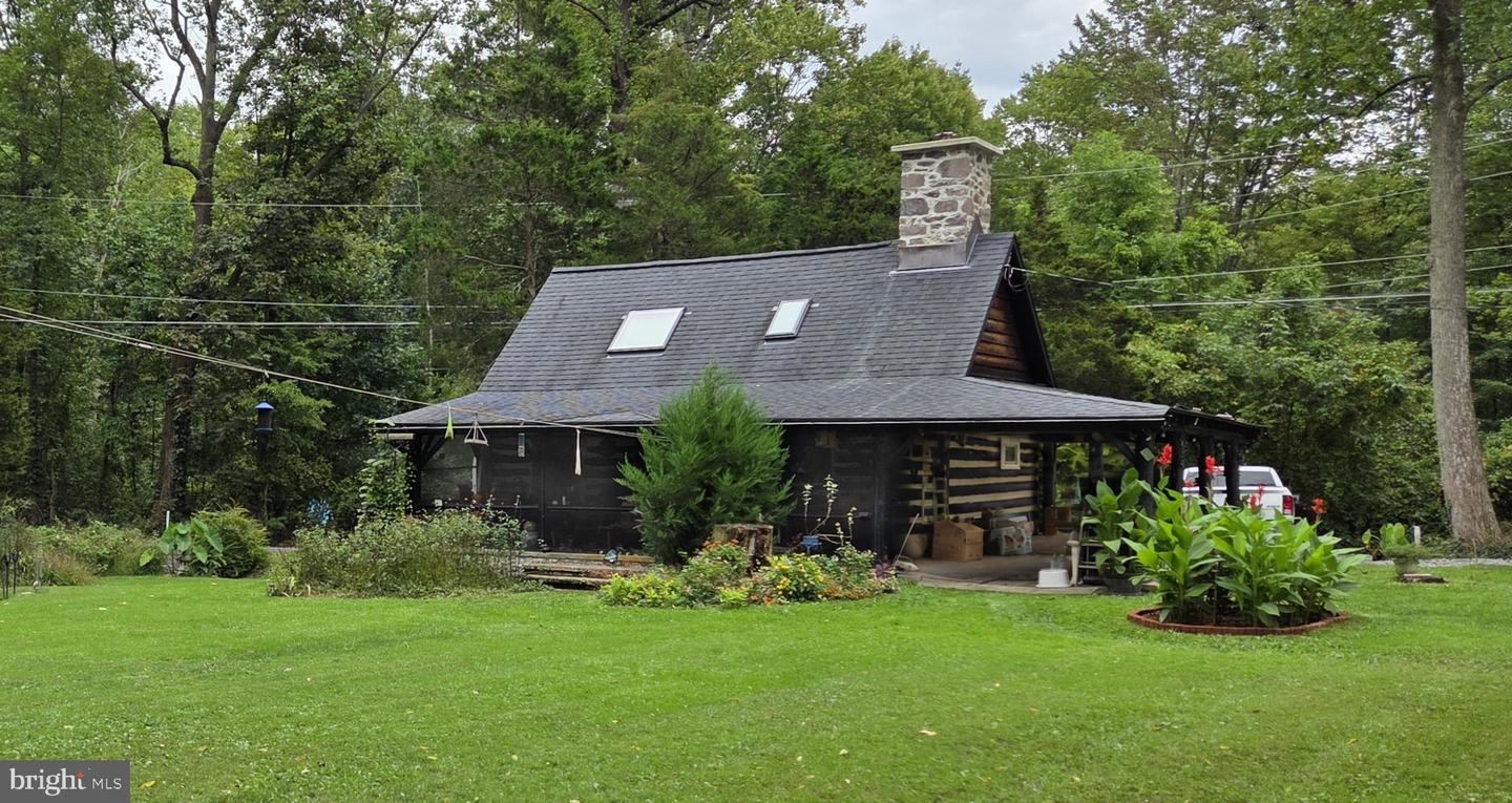 1154 Park Rd Property Photo 1