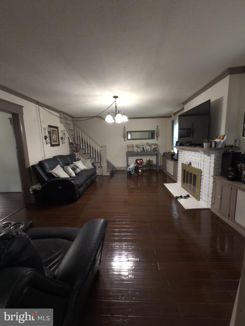 6 S Los Robles Ct Property Photo 18