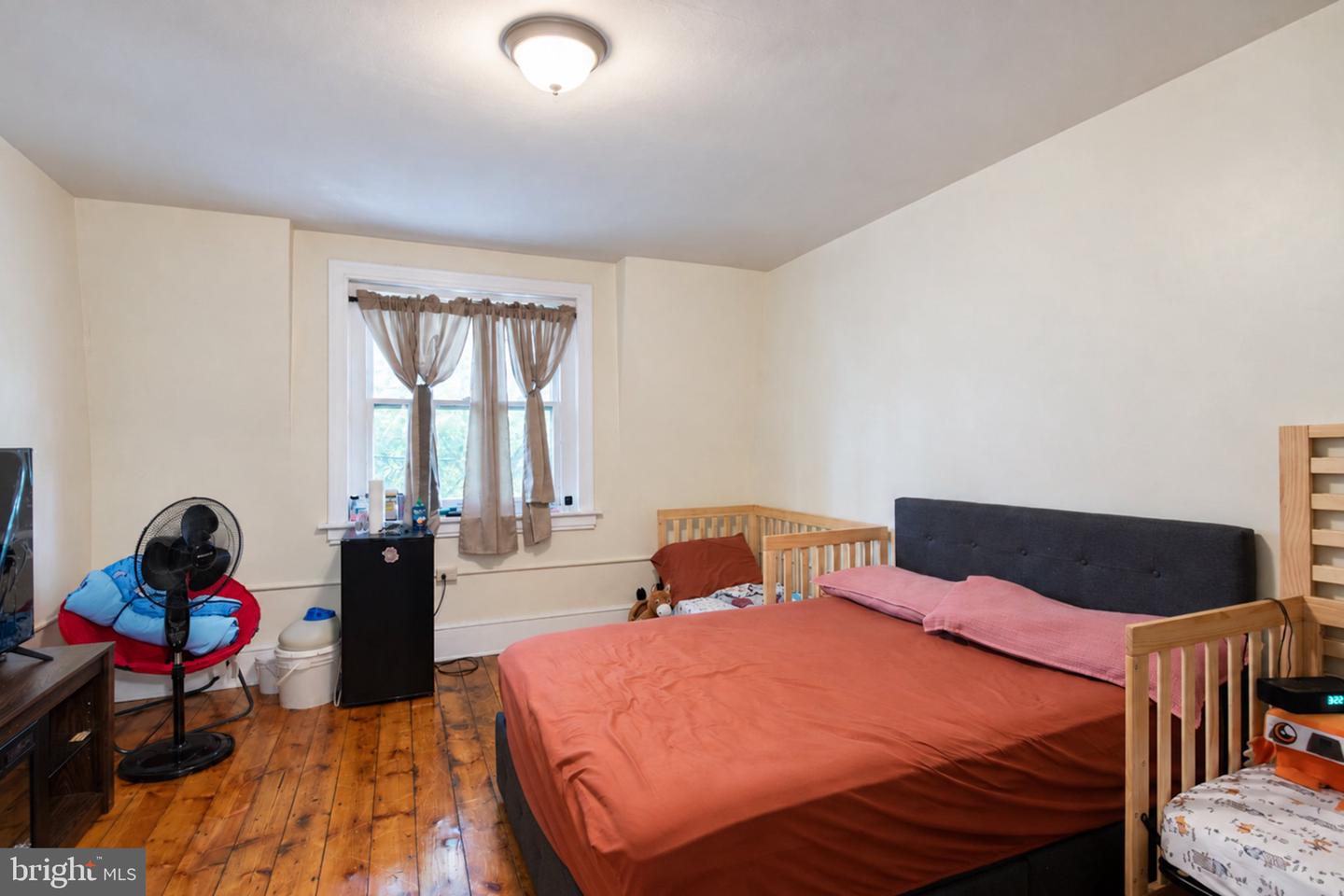 533 Laurel St Property Photo 15