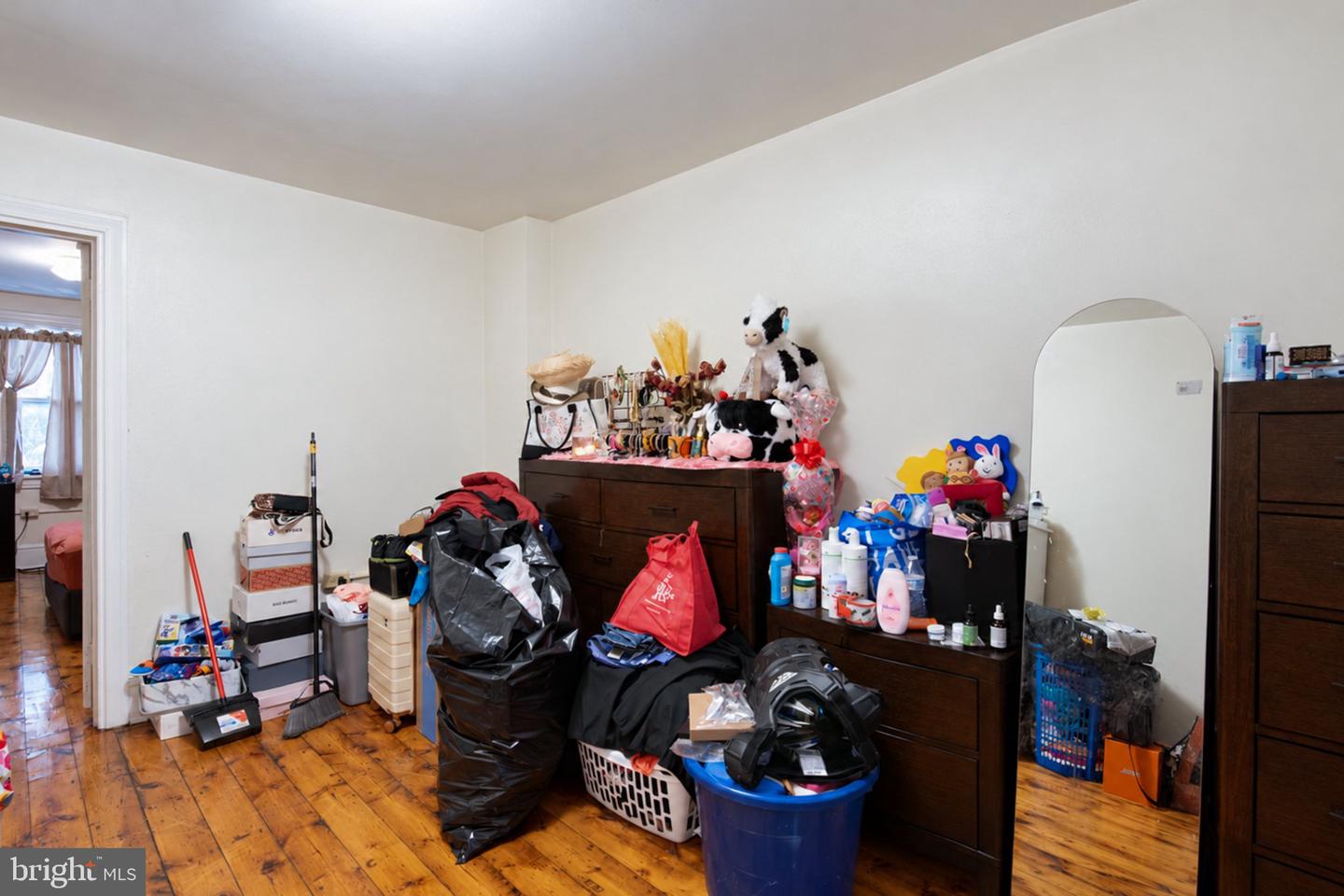 533 Laurel St Property Photo 17