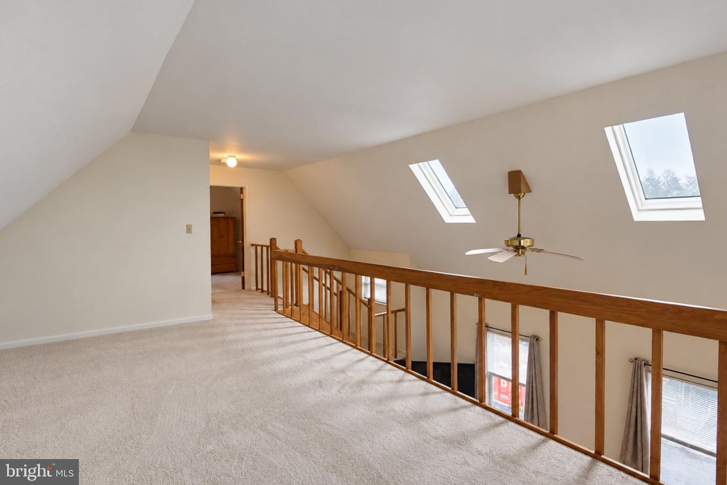 222 Wexham Dr Property Photo 20
