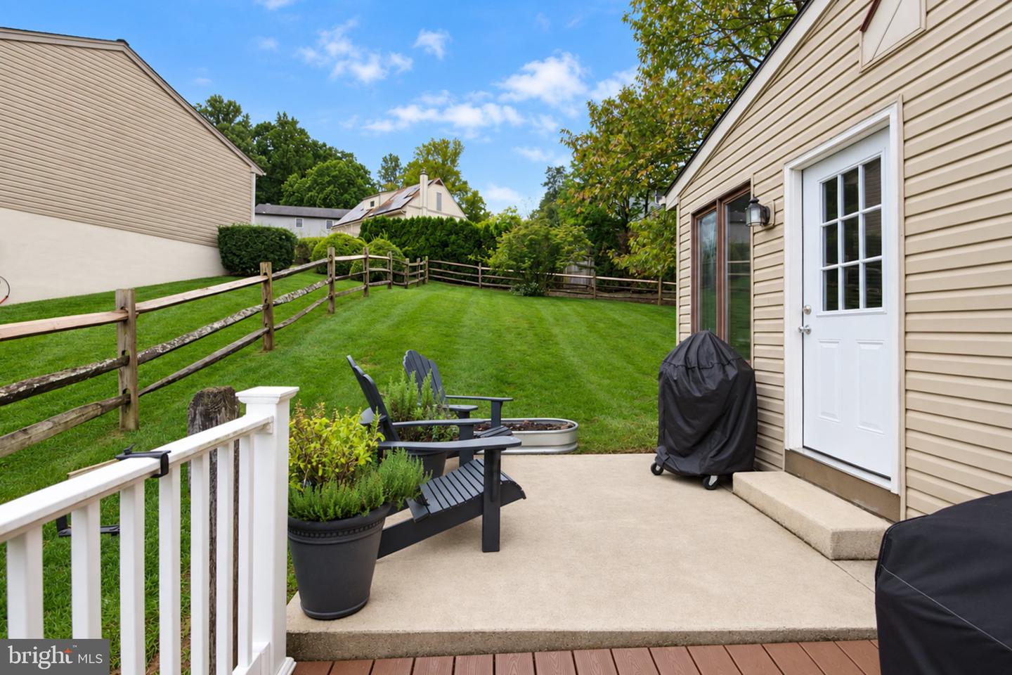 222 Wexham Dr Property Photo 25