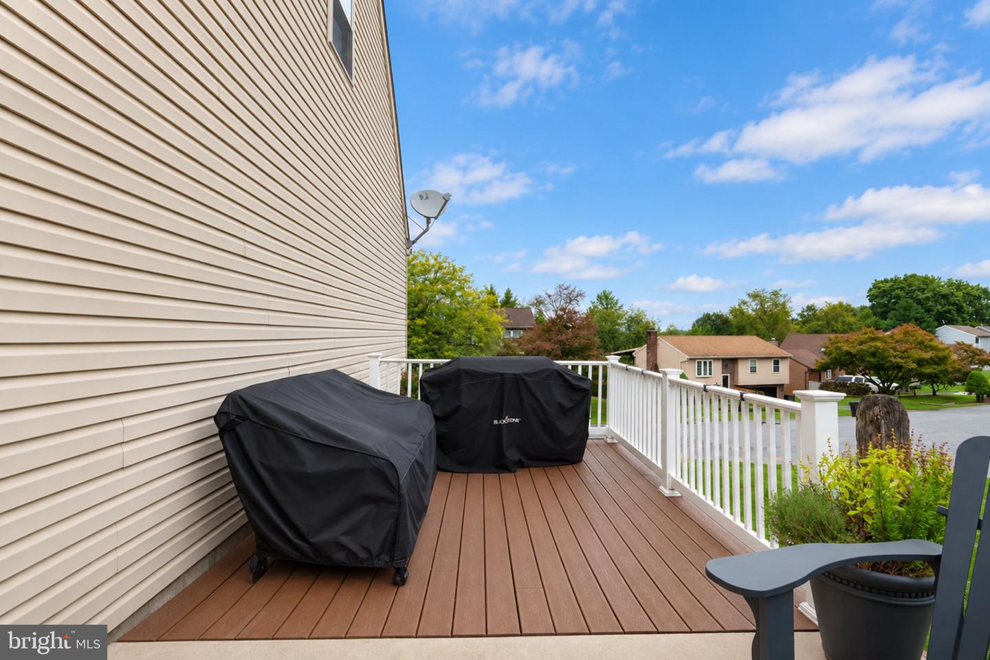 222 Wexham Dr Property Photo 26