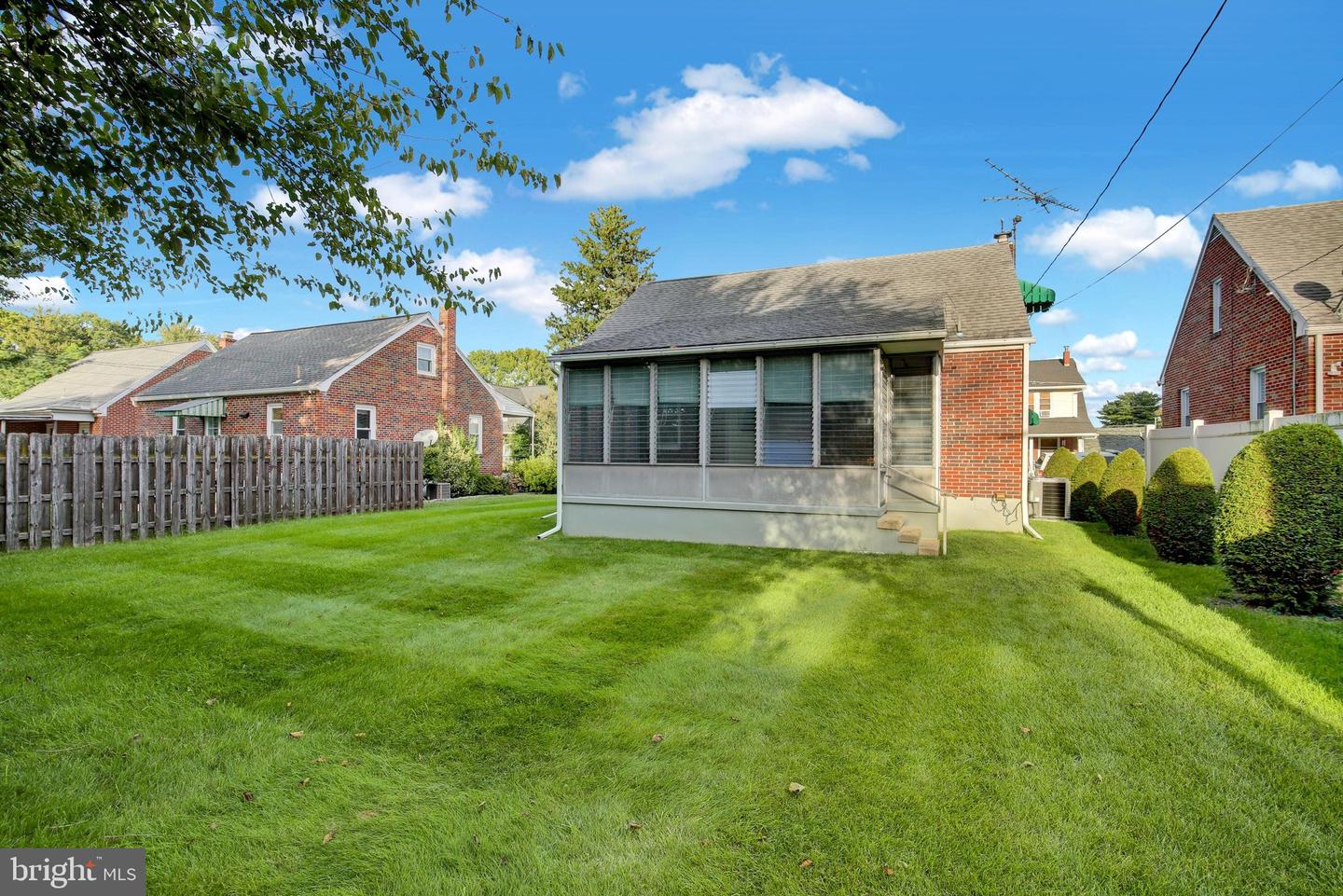 48 Keppel Ave Property Photo 6