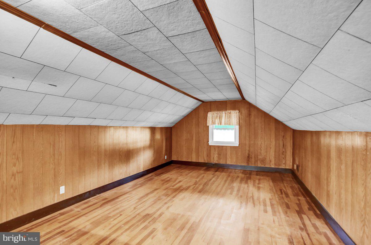48 Keppel Ave Property Photo 23