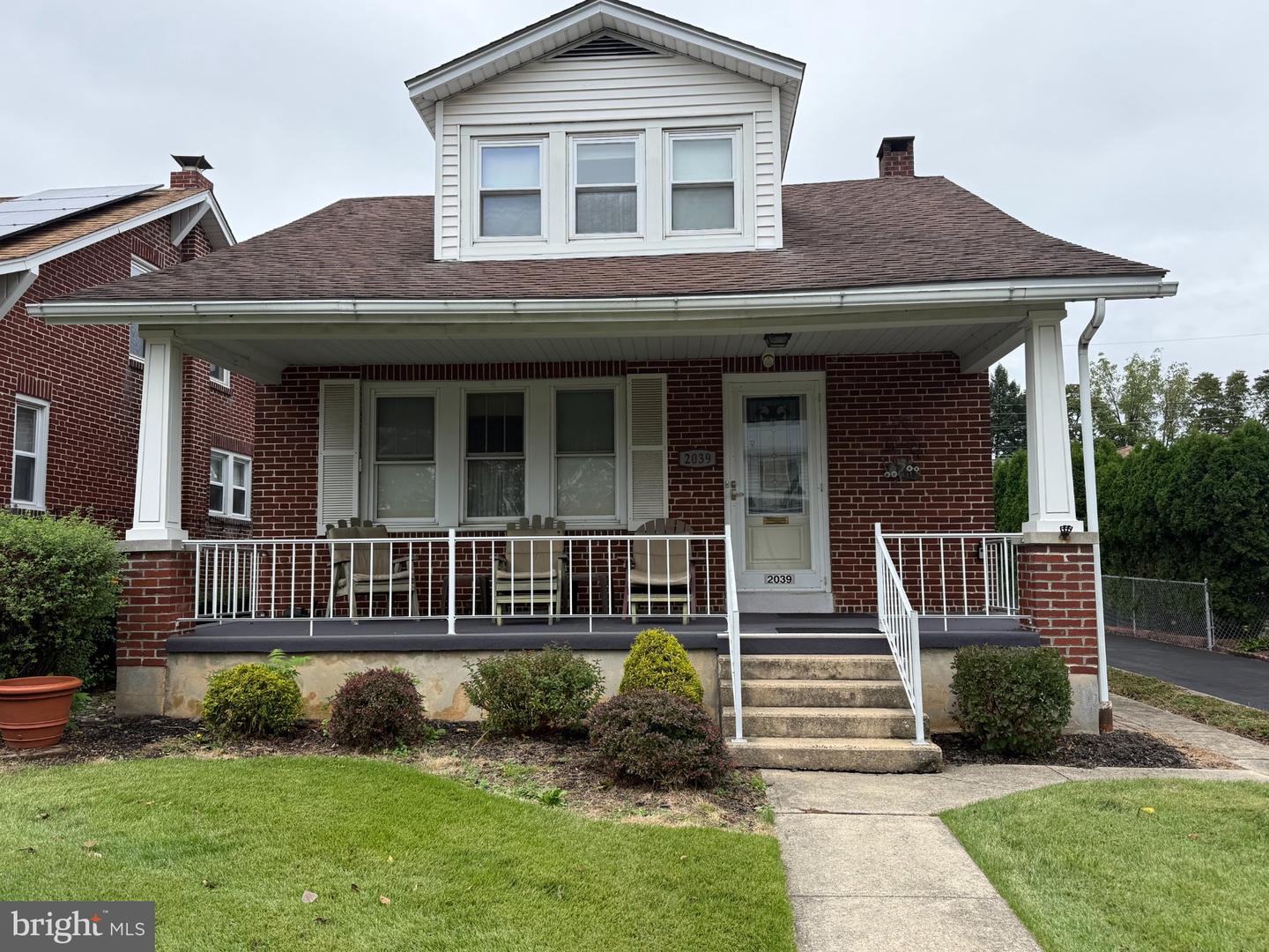 2039 Reading Ave Property Photo 1
