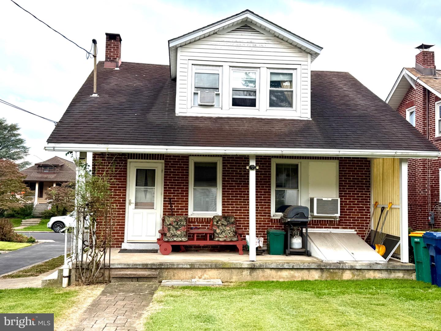 2039 Reading Ave Property Photo 6