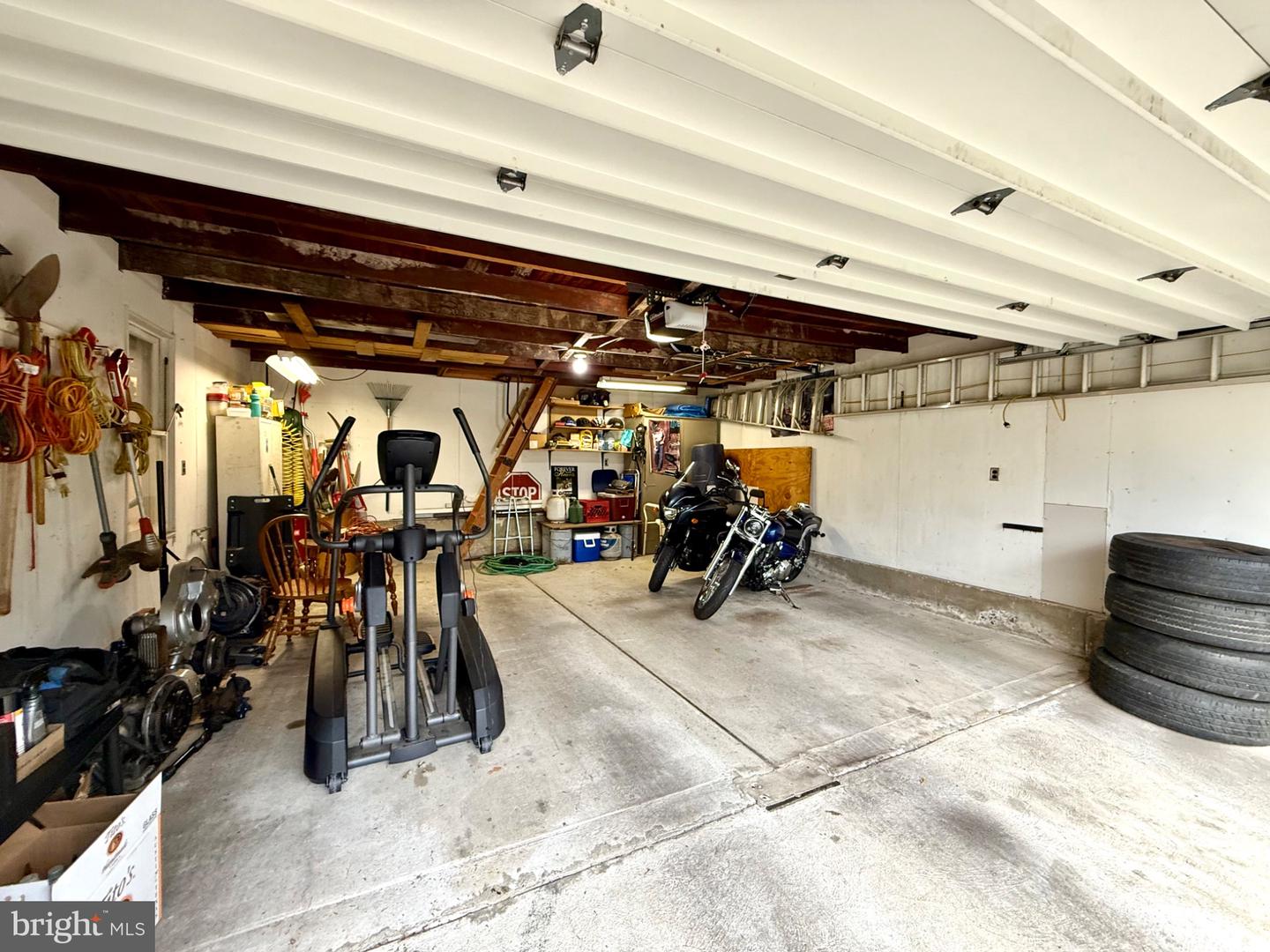 2039 Reading Ave Property Photo 31