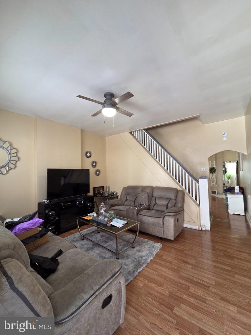 842 Church St Property Photo 3