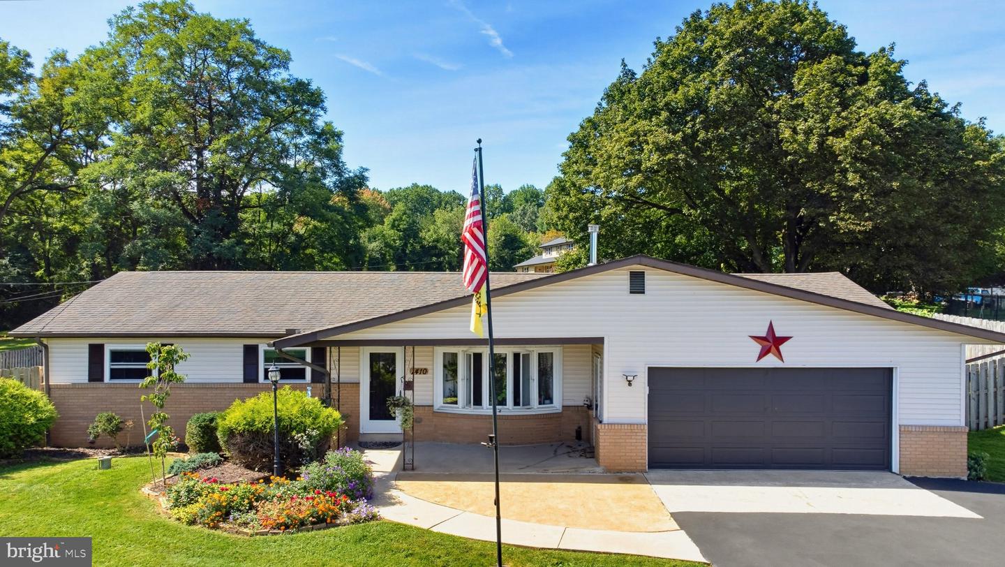 1410 State St Property Photo 1