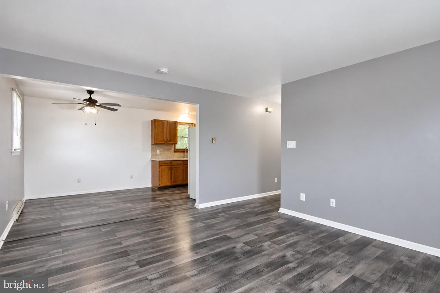 3425 Marion St Property Photo 3
