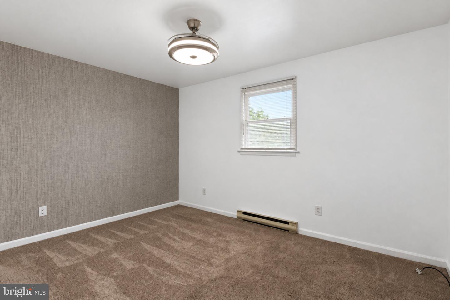 3425 Marion St Property Photo 10