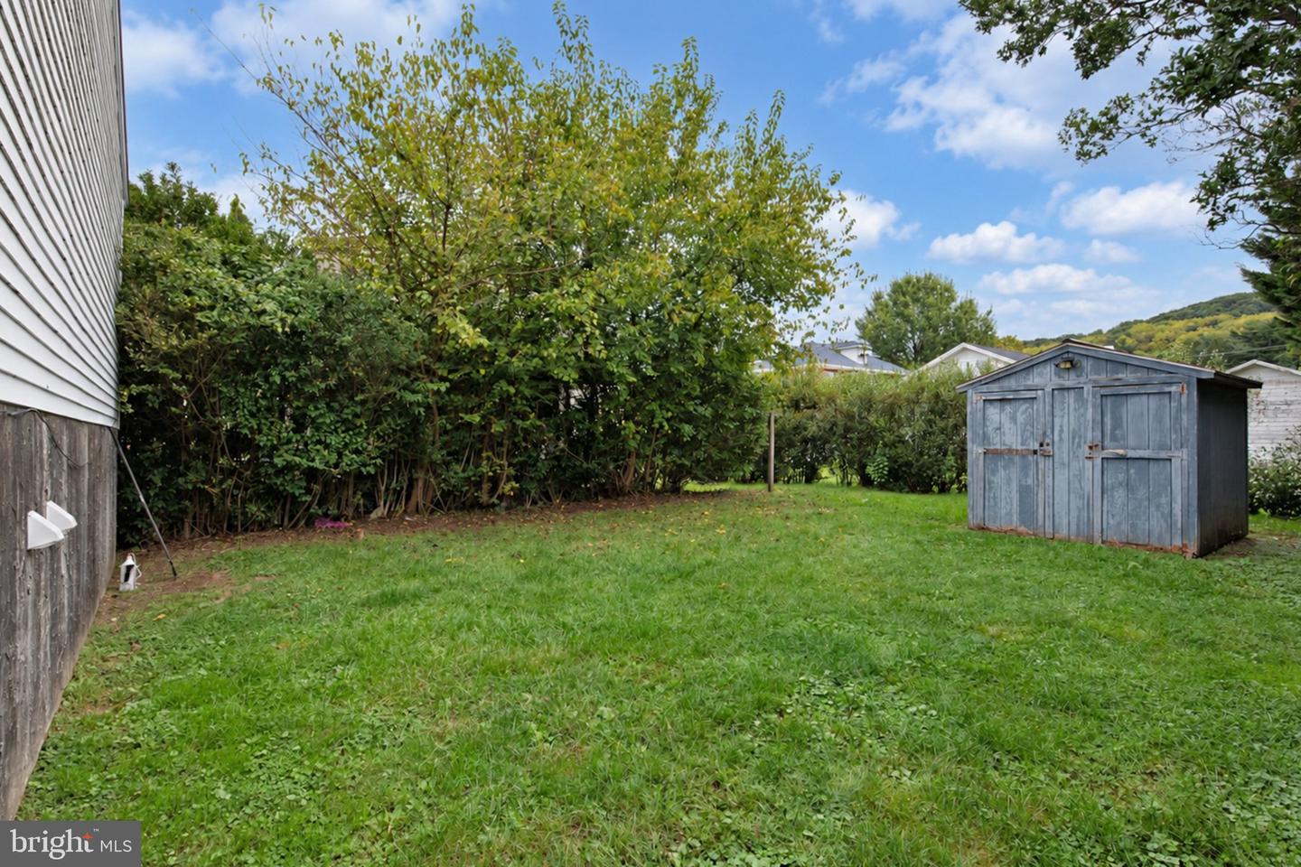 3425 Marion St Property Photo 27