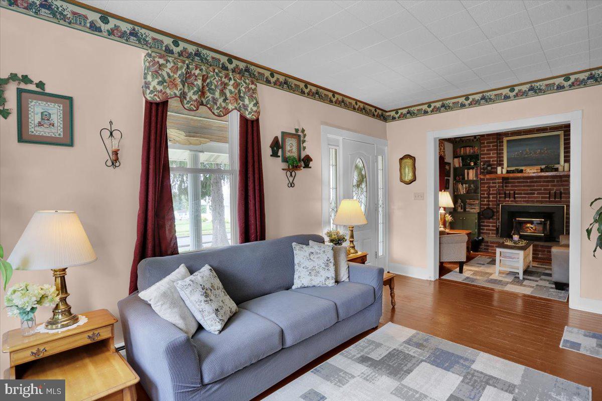 3501 Chestnut St Property Photo 4