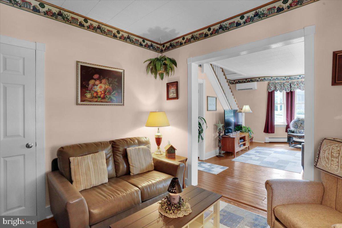 3501 Chestnut St Property Photo 7