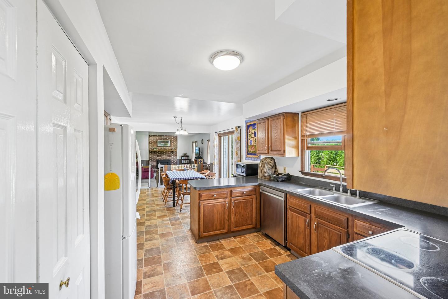 PABK2078986 Property Photo 6