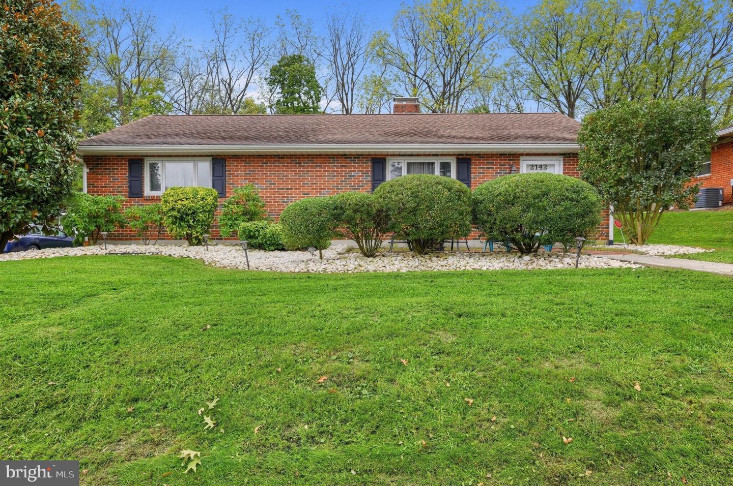 2142 Reading Blvd Property Photo 2