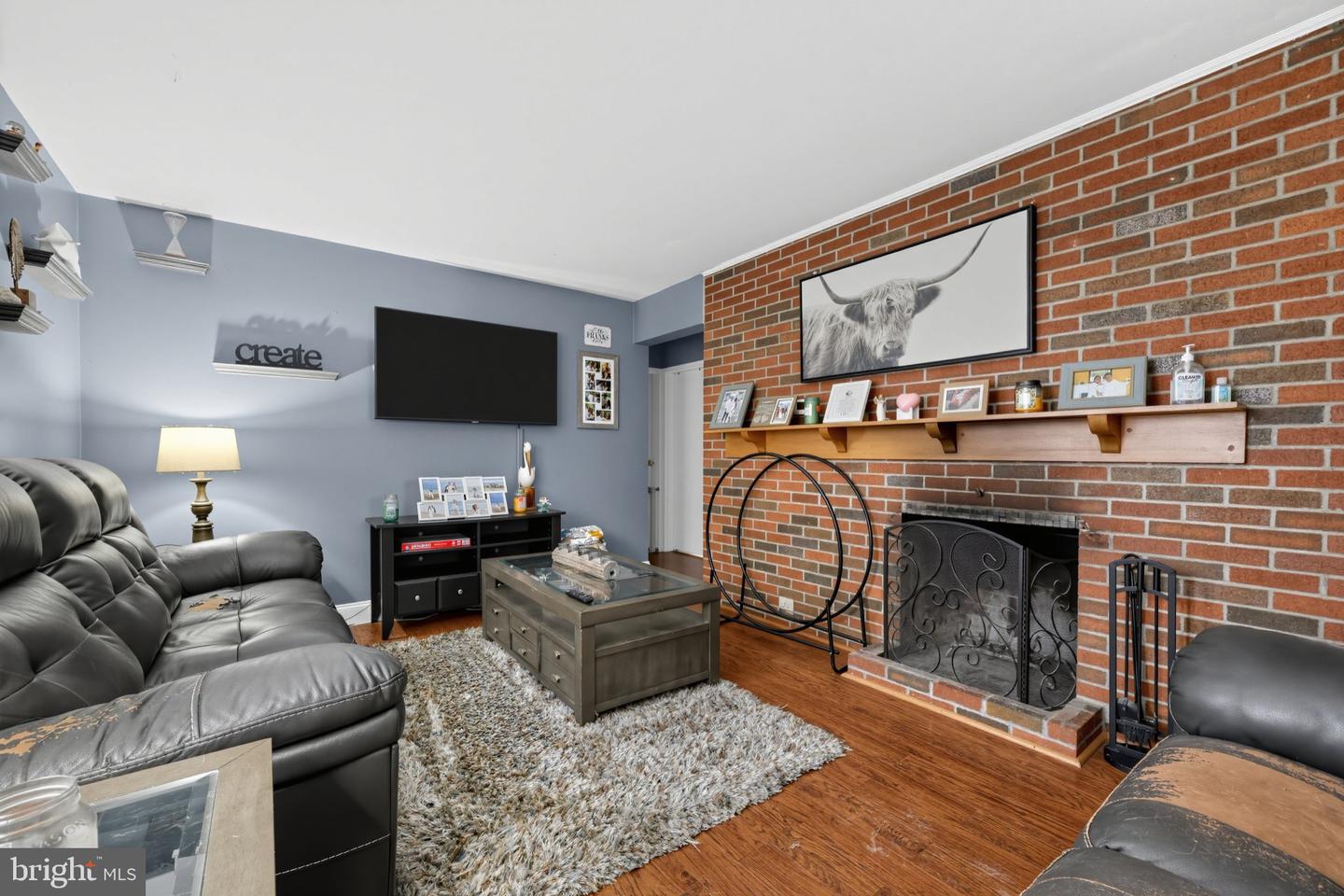2142 Reading Blvd Property Photo 8