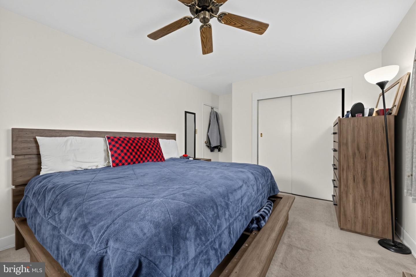 2142 Reading Blvd Property Photo 21
