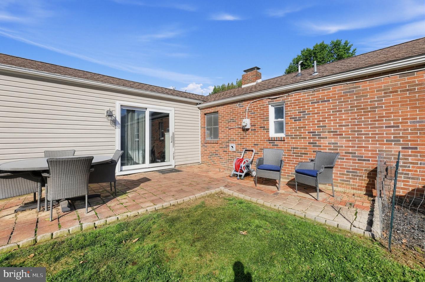 2142 Reading Blvd Property Photo 22