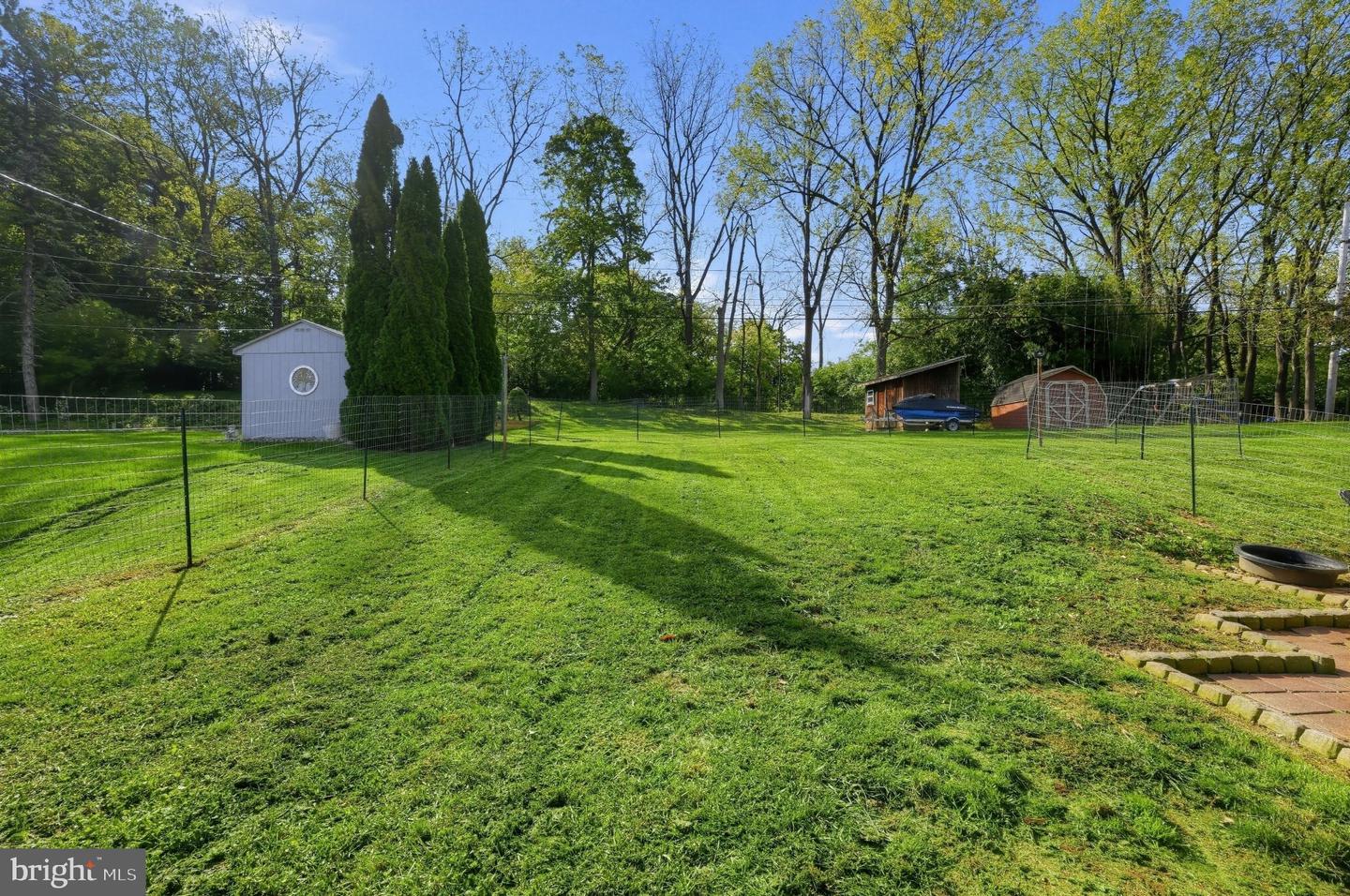 2142 Reading Blvd Property Photo 30