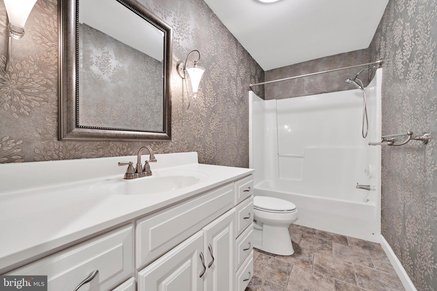 48 Kinsey Hill Dr Property Photo 39