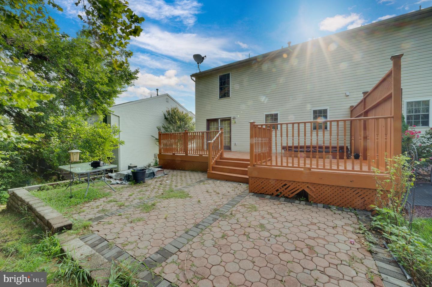 612 Frederick St Property Photo 5
