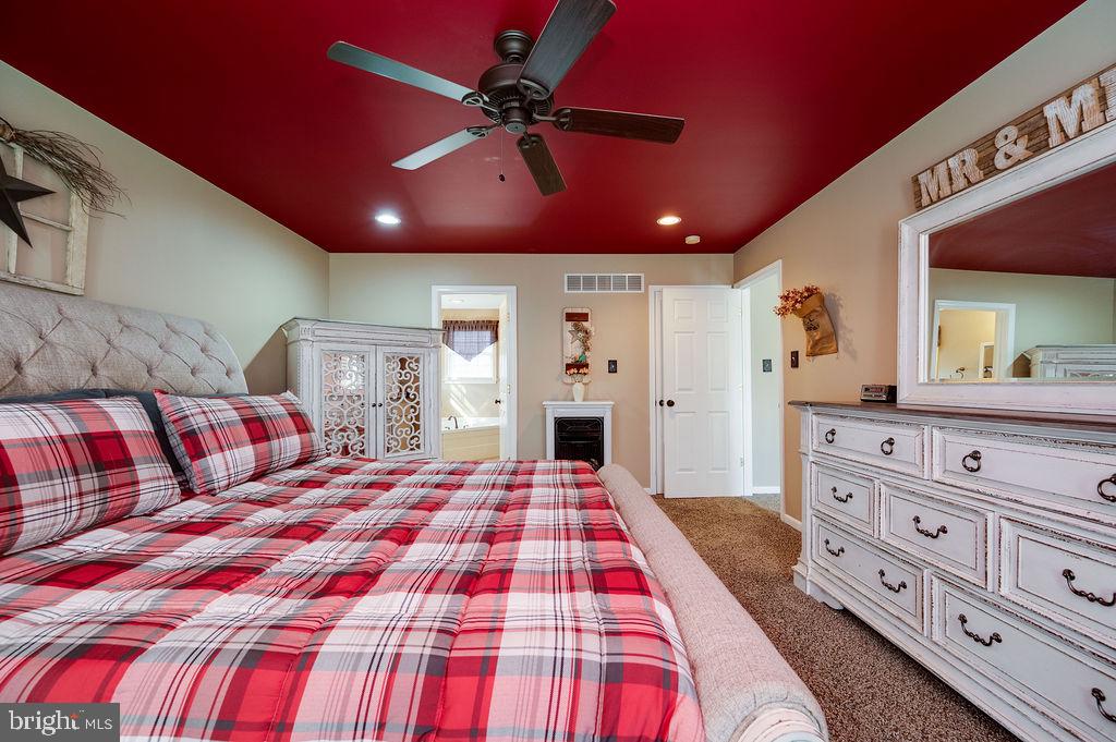 826 Bossler Rd Property Photo 35