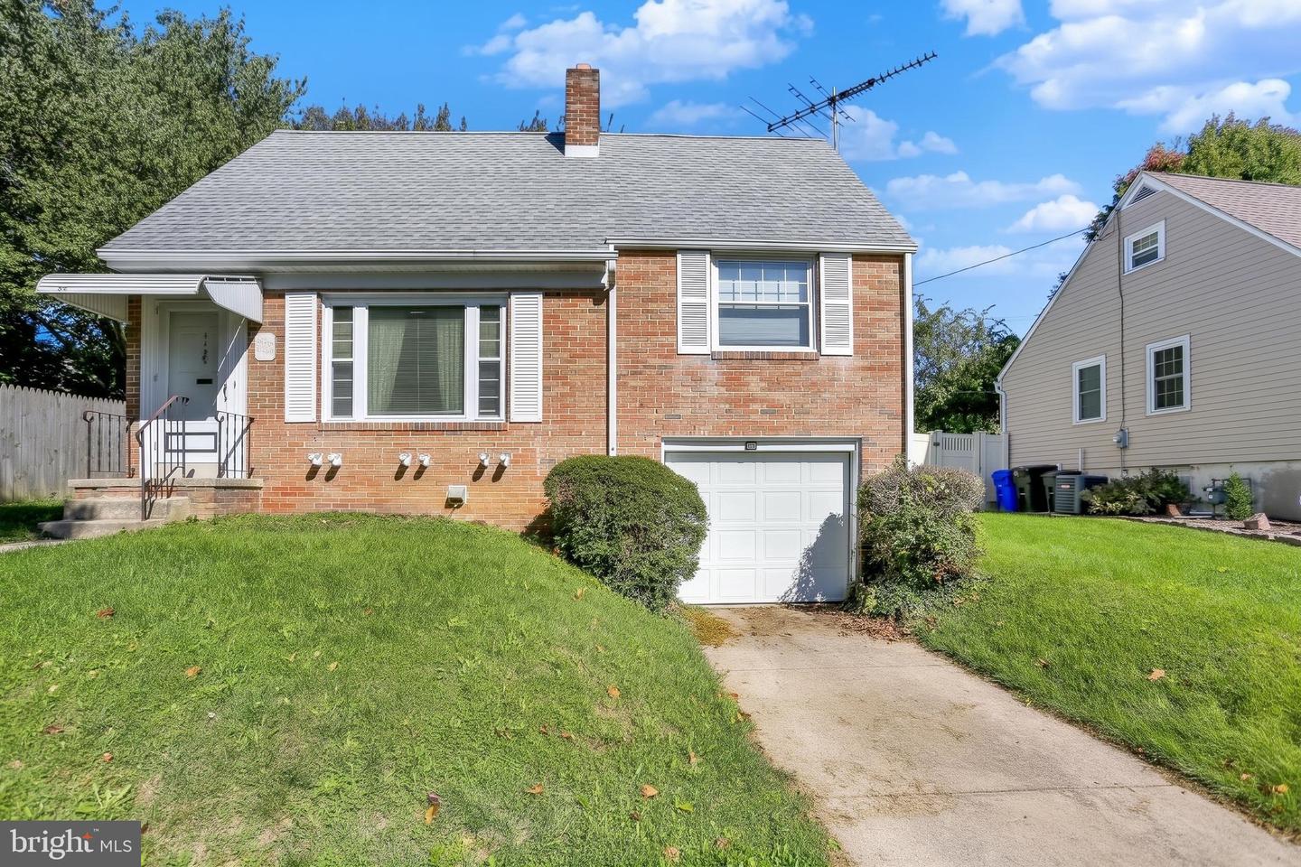 1123 Sheridan St Property Photo 27