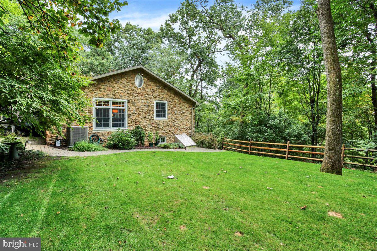 45 Kutz Rd Property Photo 3
