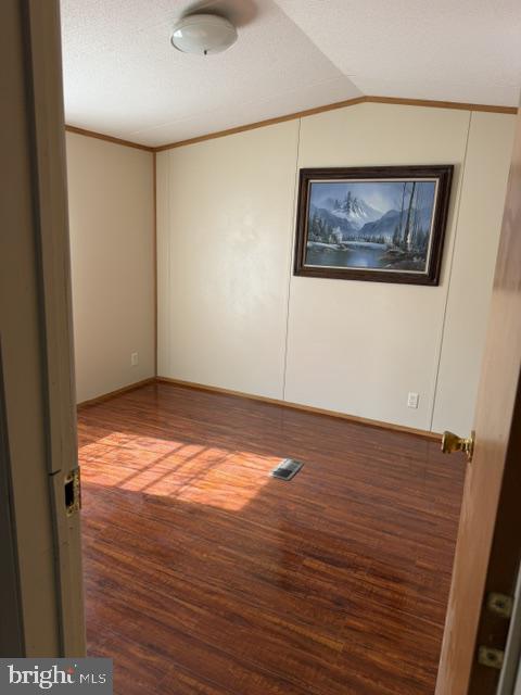 6 Green Acres Rd Property Photo 14
