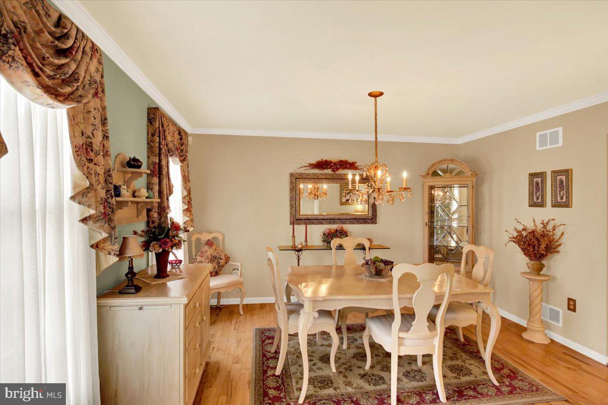 300 Elizabeth Dr Property Photo 10