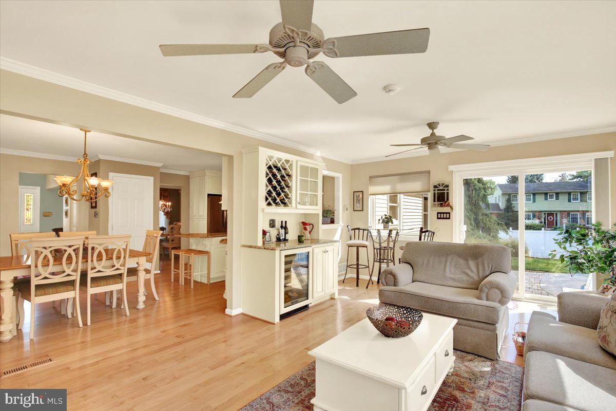 300 Elizabeth Dr Property Photo 20