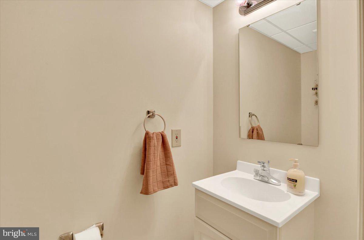 300 Elizabeth Dr Property Photo 51