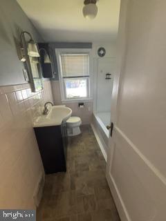 105 Gold St Property Photo 8