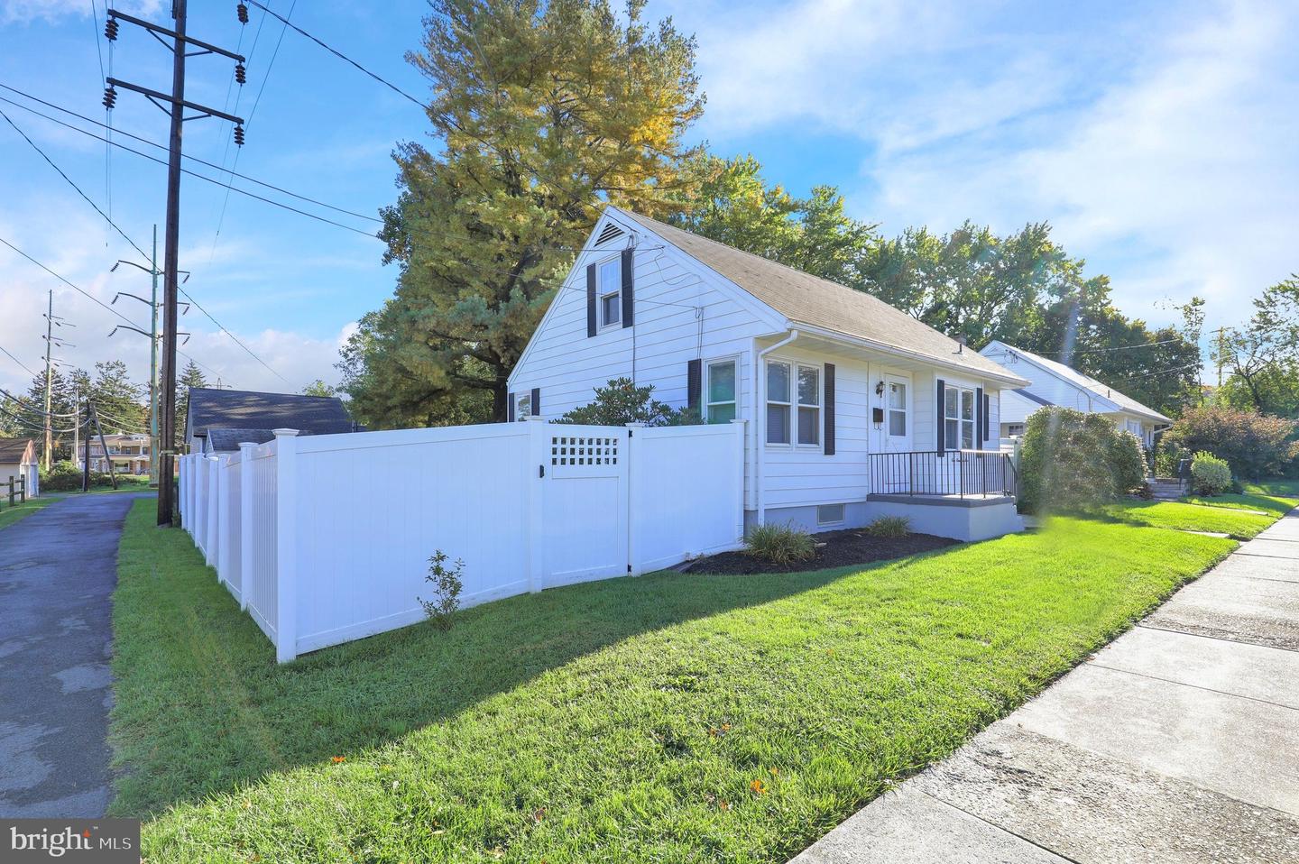 105 Gold St Property Photo 17
