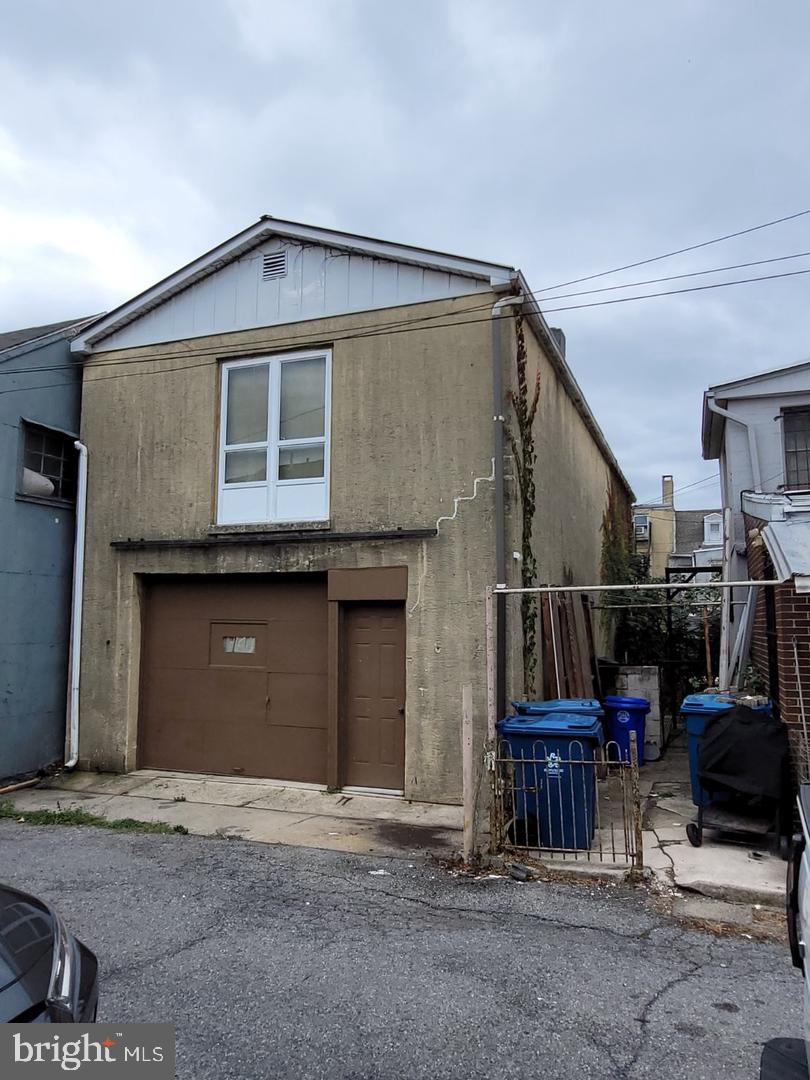 409 S 4th St Property Photo 12