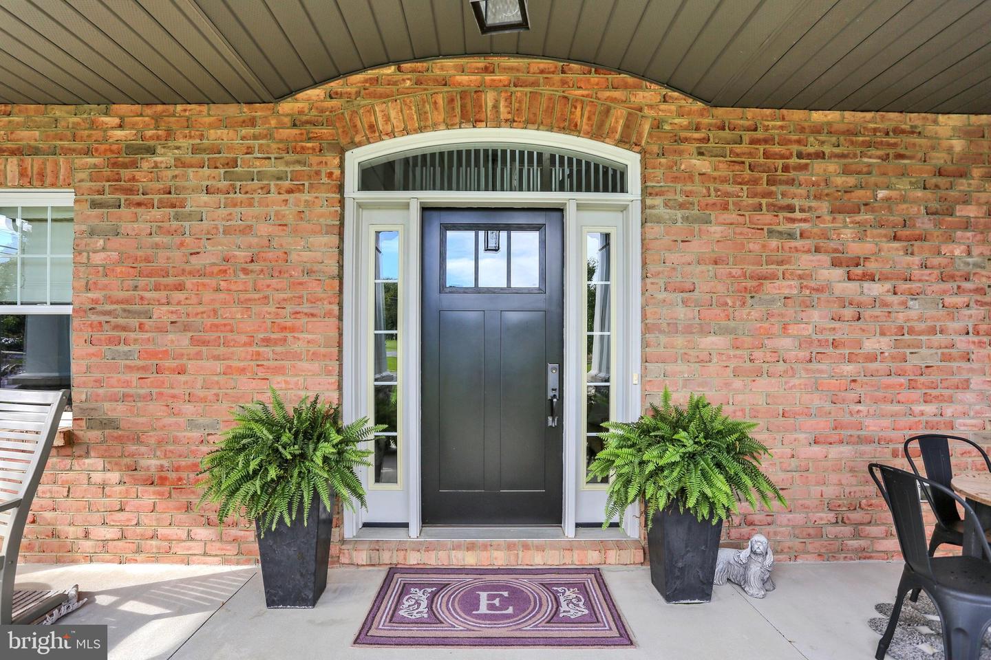 8 Career Ct Property Photo 4
