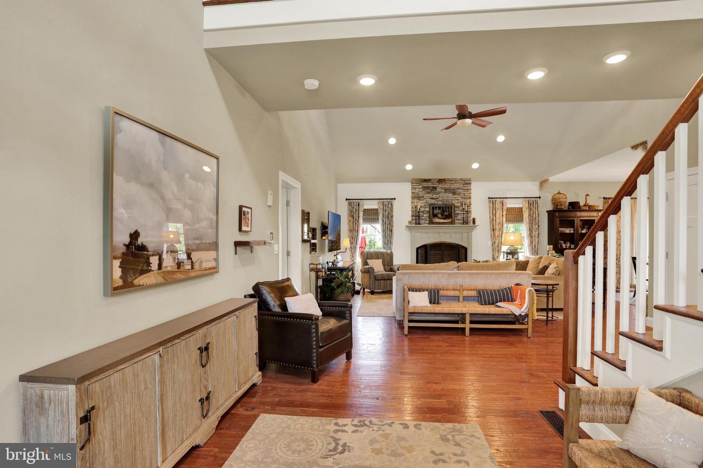 8 Career Ct Property Photo 7
