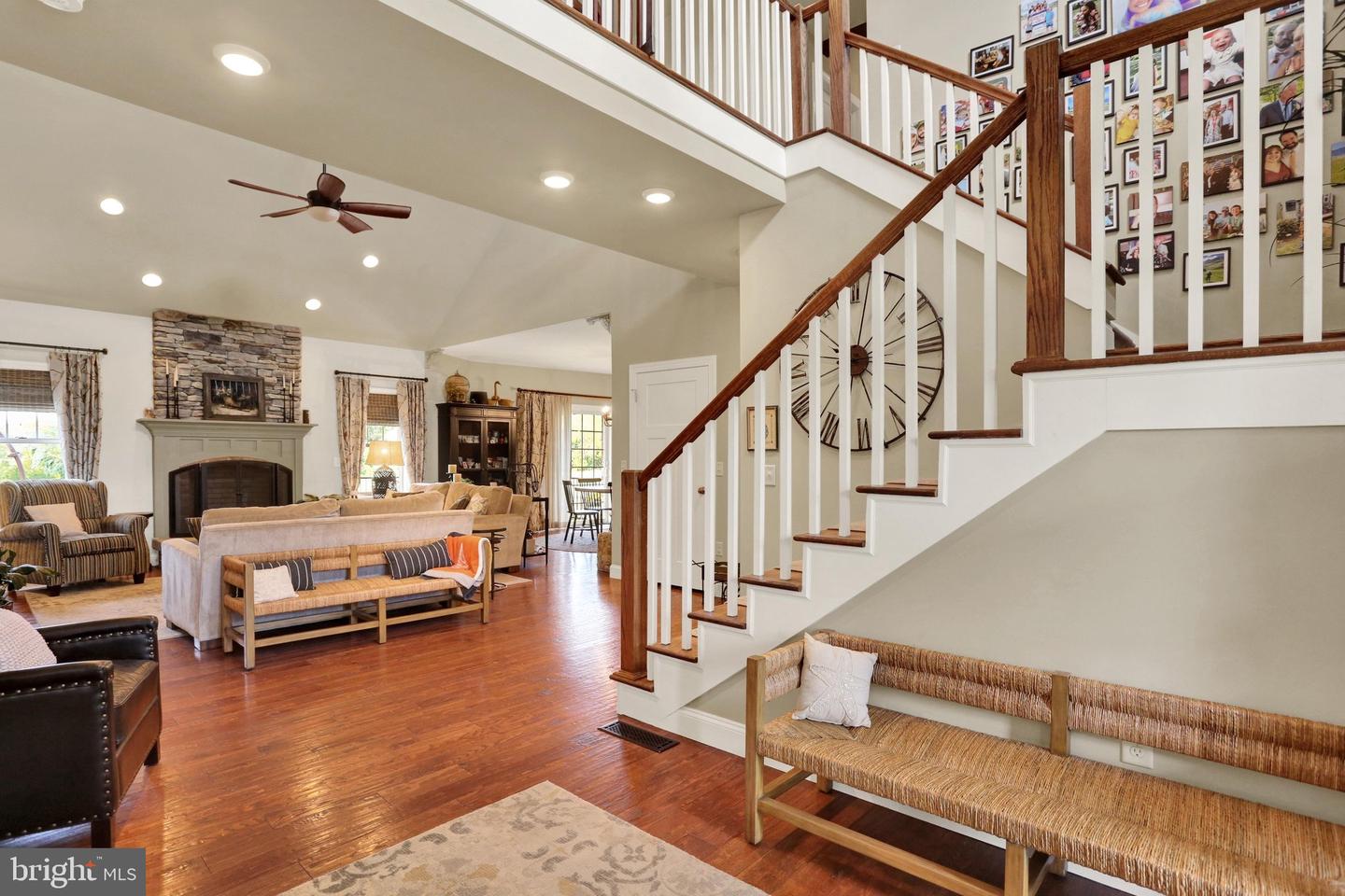 8 Career Ct Property Photo 8