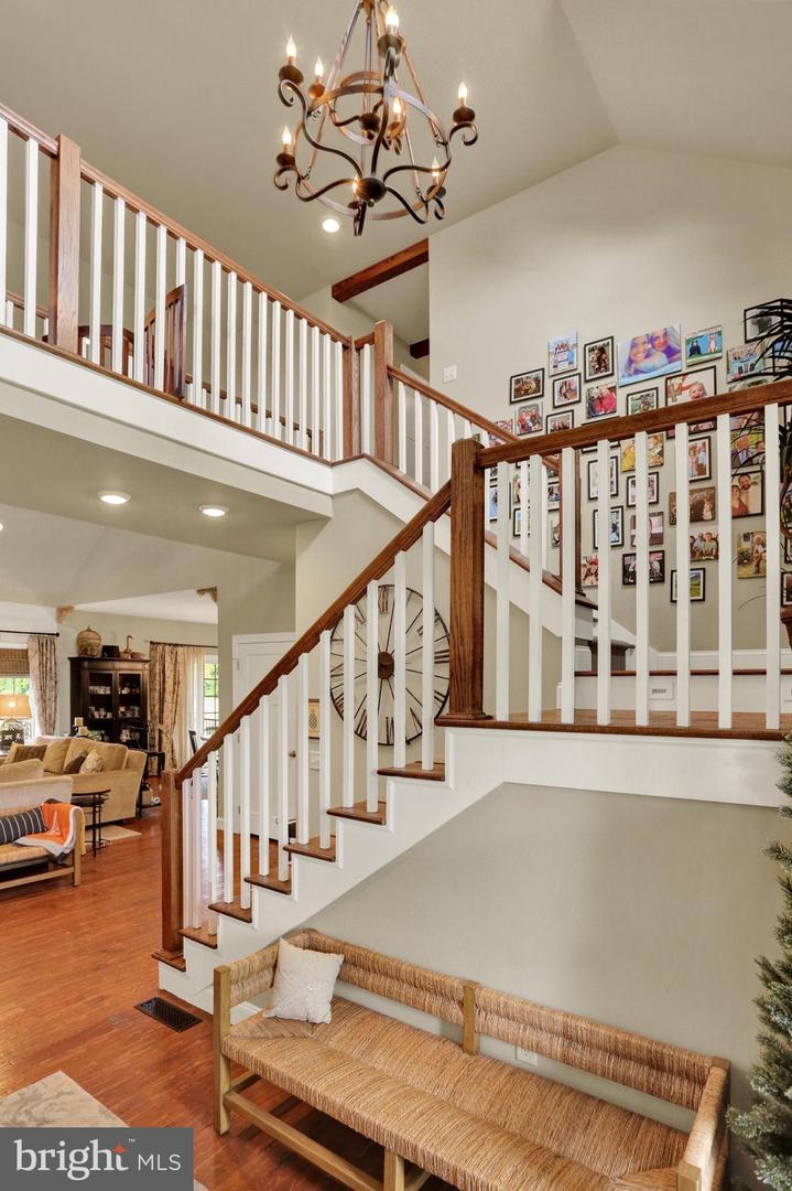 8 Career Ct Property Photo 9